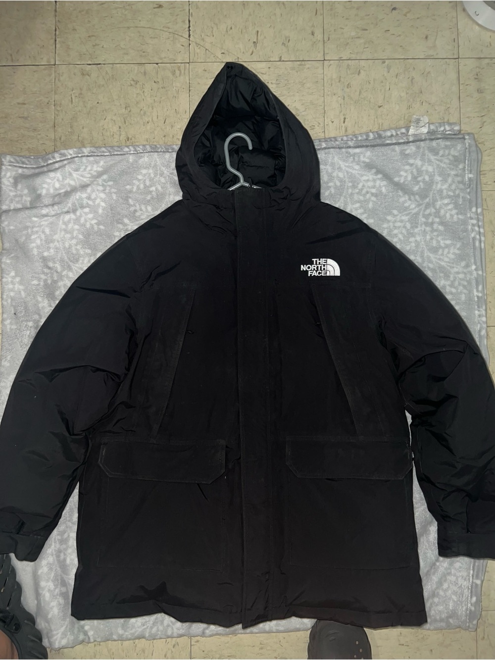 The North Face Men’s Black Hooded Insulated Parka